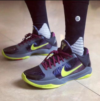 Nike Kobe 5 Kay Yow Think Pink 粉色乳腺癌配色 實戰籃球鞋 photo review