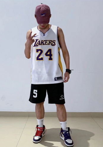 Nike Kobe Bryant lcon Edition Swingman 湖人隊科比球衣 男女同款 白色 photo review