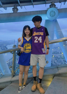 Mitchell & Ness 球衣AU 球員版2008-09總冠軍 湖人隊科比客場24號 紫色 photo review